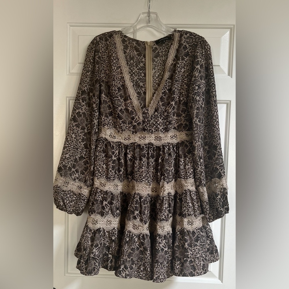 Olivaceous Black and Cream Lace-Trim Long Sleeve Mini Dress